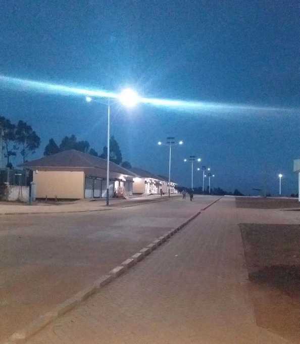 双湖县非洲科特迪瓦太阳能路灯工程